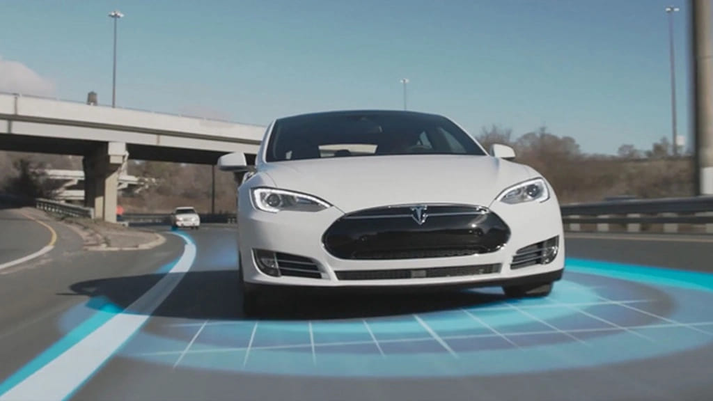 Tesla признала, что миллионы владельцев не получат полный автопилот